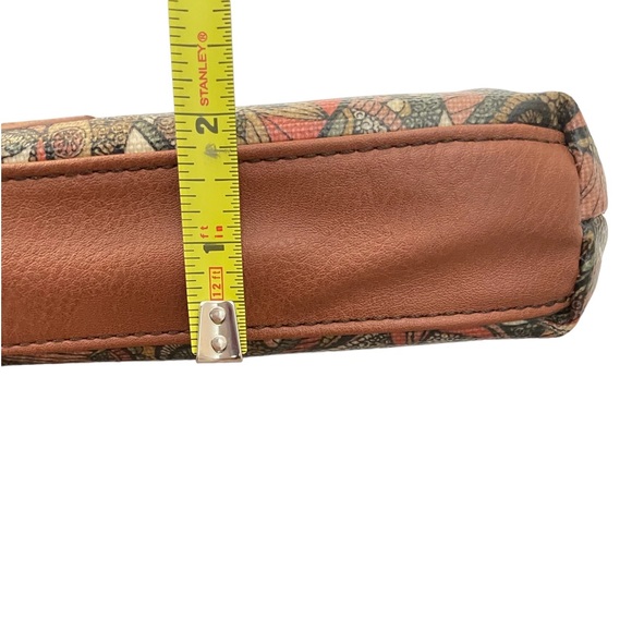 Sakroots Artist Circle Flat Crossbody with Credit Card Holder EUC - Picture 12 of 13